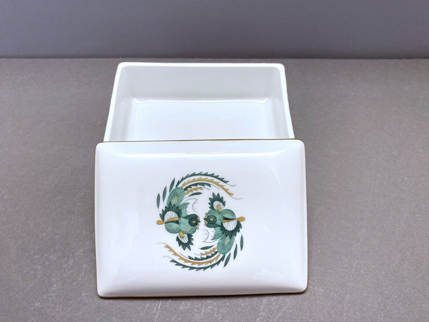 Meissen Rich Court dragon (Green) & birds covered Jewelry Box /trinket box, FAB