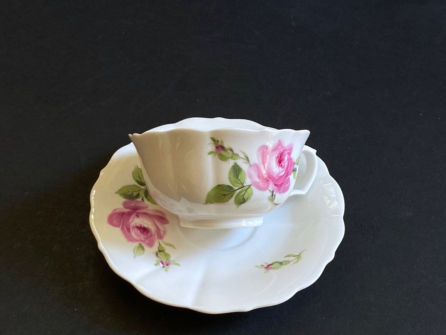 Vintage MEISSEN "Roses" tableware, teacup & saucer set of 8, 9 3/8 inches plates and 6 inches plates, 27 pcs,made in Germany, ca. 1852-1870