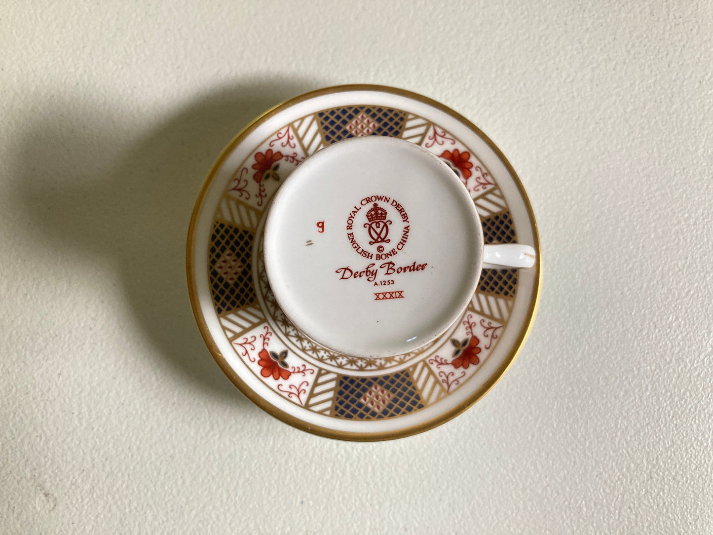 Stunning Royal Crown Derby "Derby Boarder" demitasse /espresso coffee cups and saucers, Y1976, made in England, highly collectible