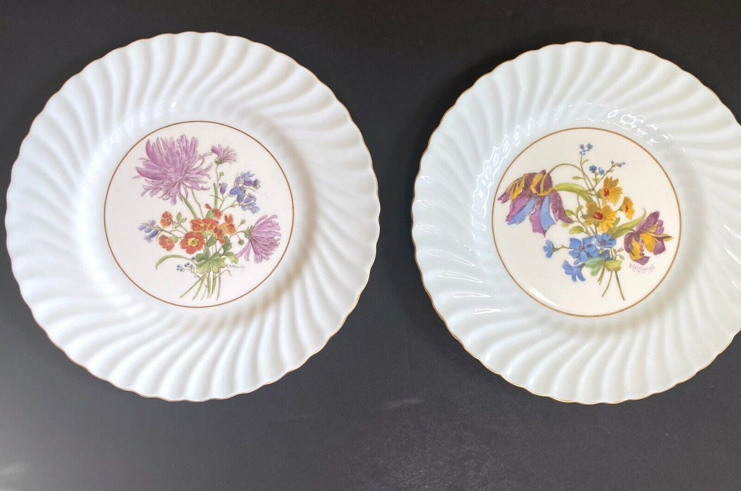 Minton England cabine plates with handpainted floral, artists signed, excellet!