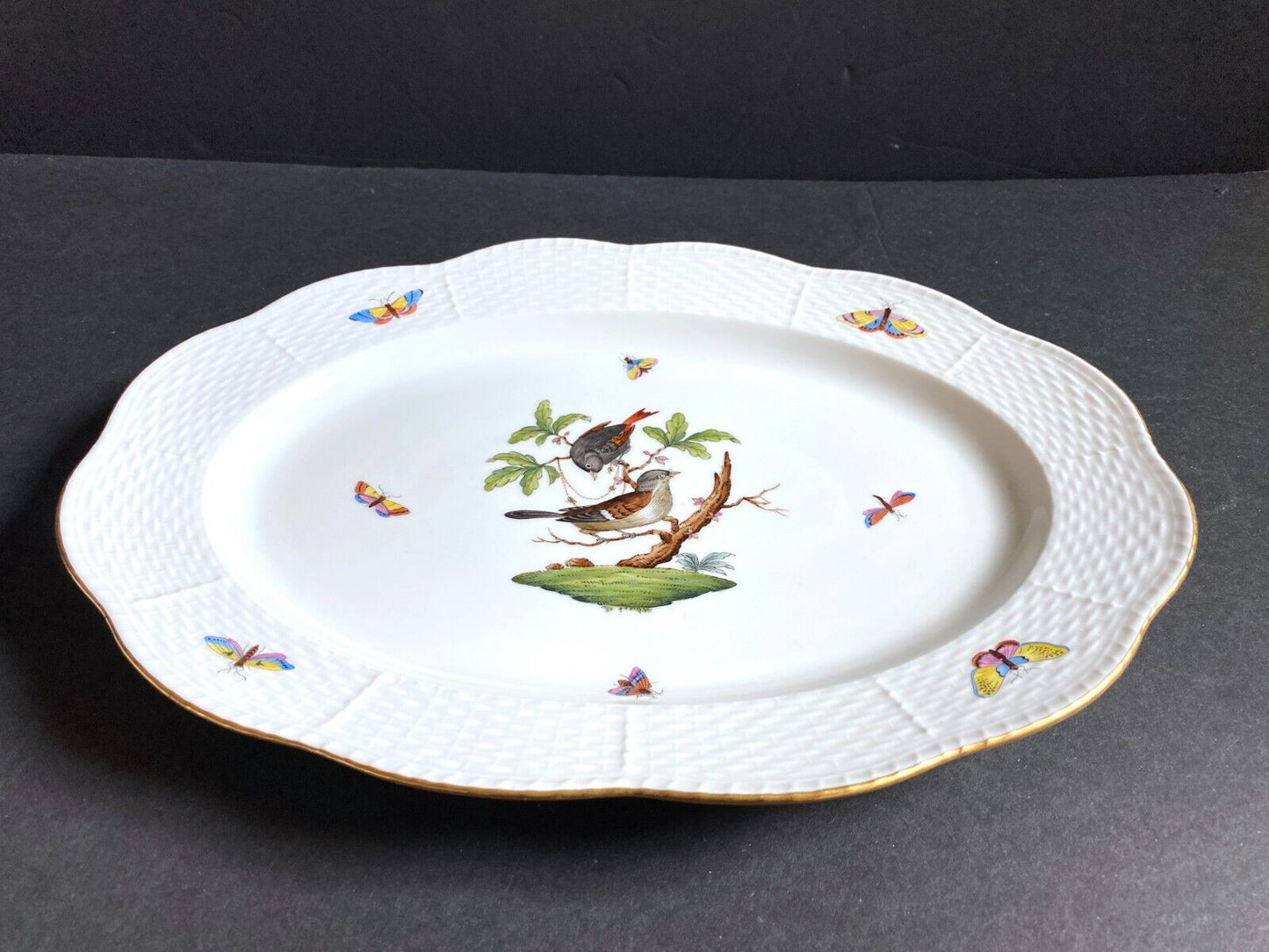 Herend Rothschild Bird serving oval platter with scalloped and gilt tim, 420/RO