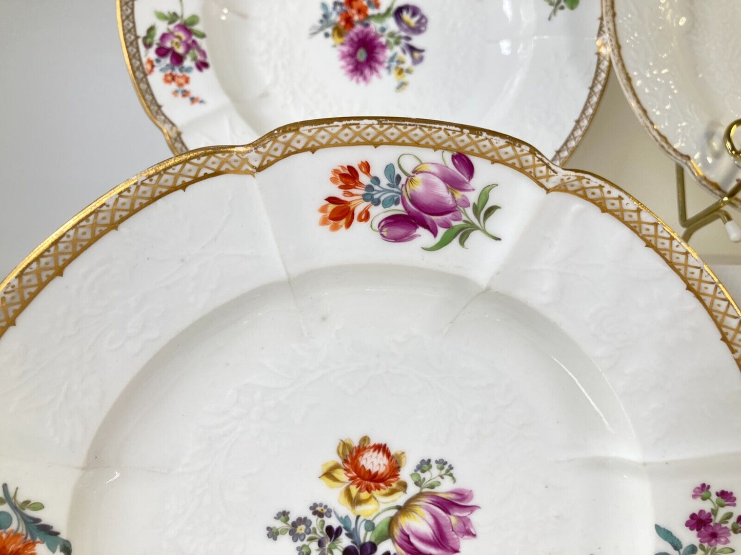 Set of 4 x antique Meissen (1774-1815 ) rimmed bowls, flowers paintings, 1st.