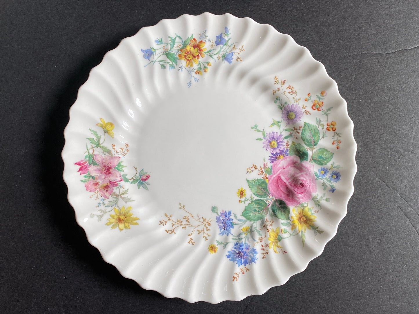 Royal Doulton "Arcadia" pattern No H4802 dinner plates, green mark, ca. 1930s, fine bone china, beautiful