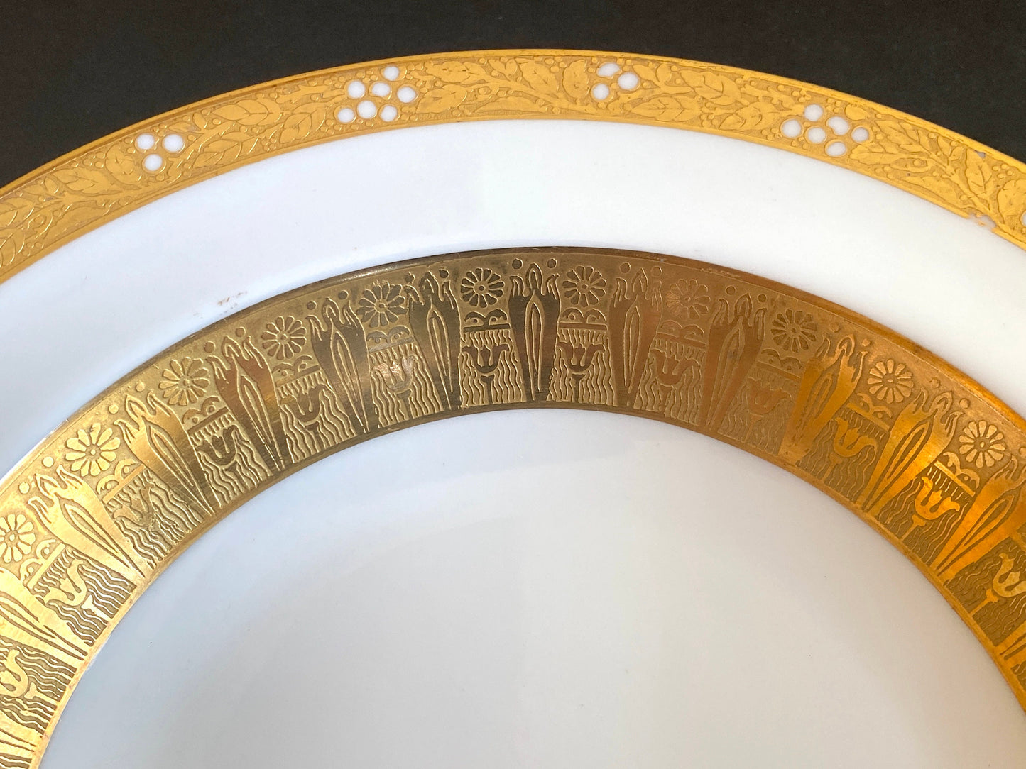 Set of 7 Tifanny & Co. Lenox rimmed bowl, heavy gold encrusted, 9 inches, circa 1910s