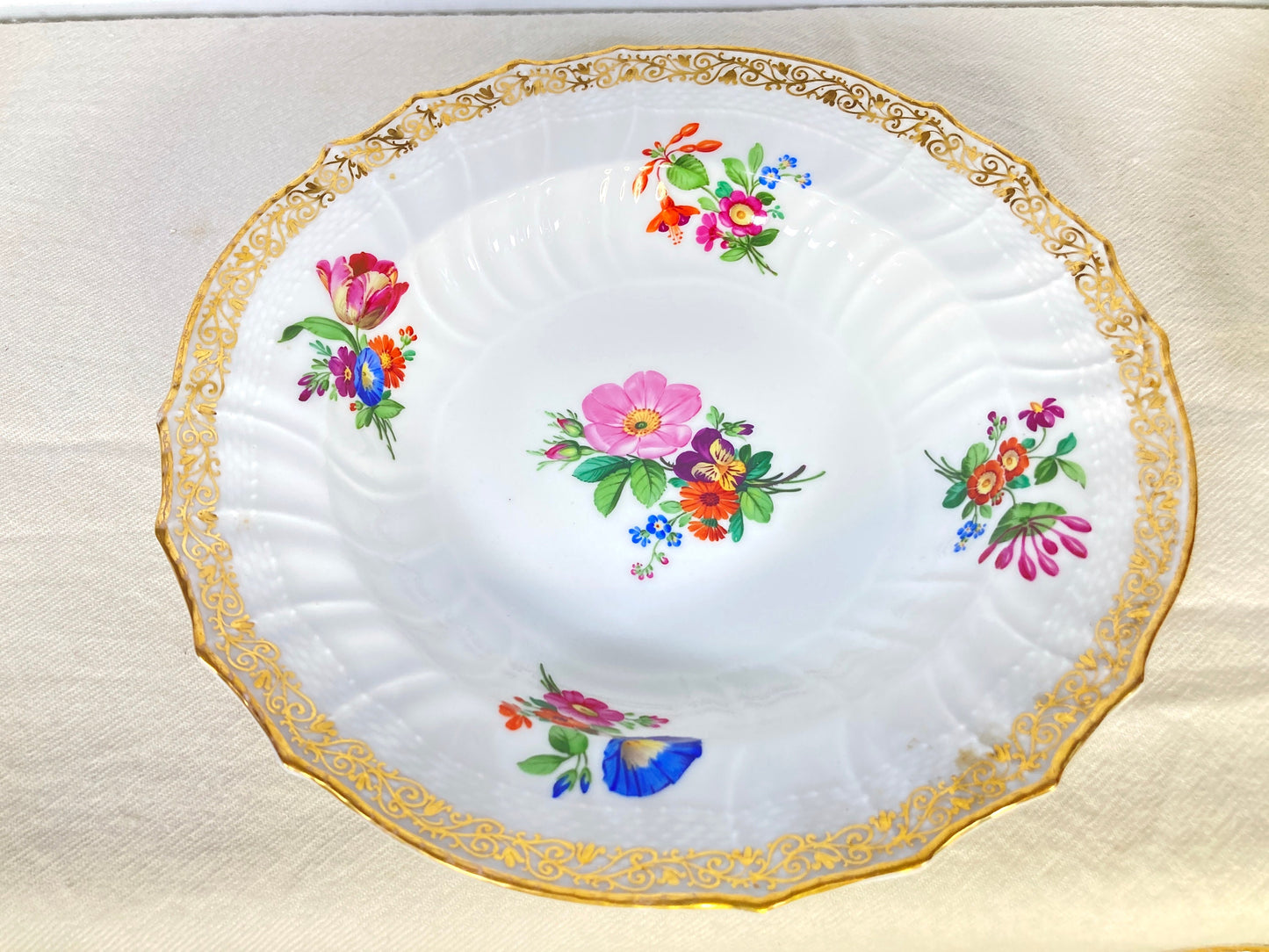 Antique KPM Berlin Rococo style bowls, flower painting and ornamental gilding, ca.1830-1845, made in German, rare!