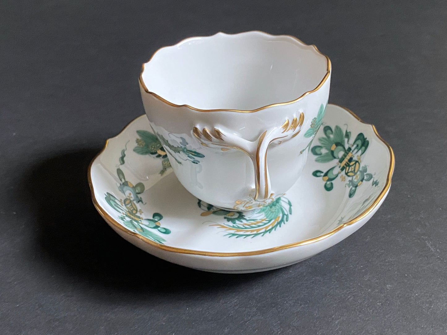 Meissen Reicher Court dragon (Green) & Phoenix birds small /demitasse coffee /tea cups, gold rim, 1st quality, exquisite