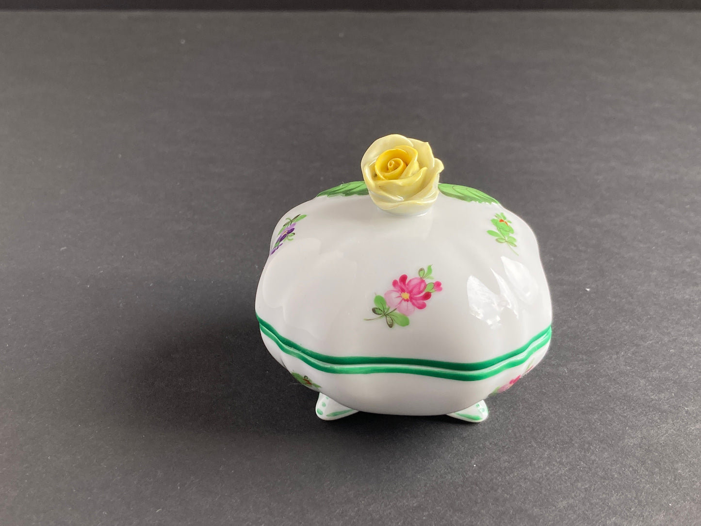 Herend lidded Trinket Box/dish with yellow rose, pattern 6179 LY, Handpainted in Hungary,