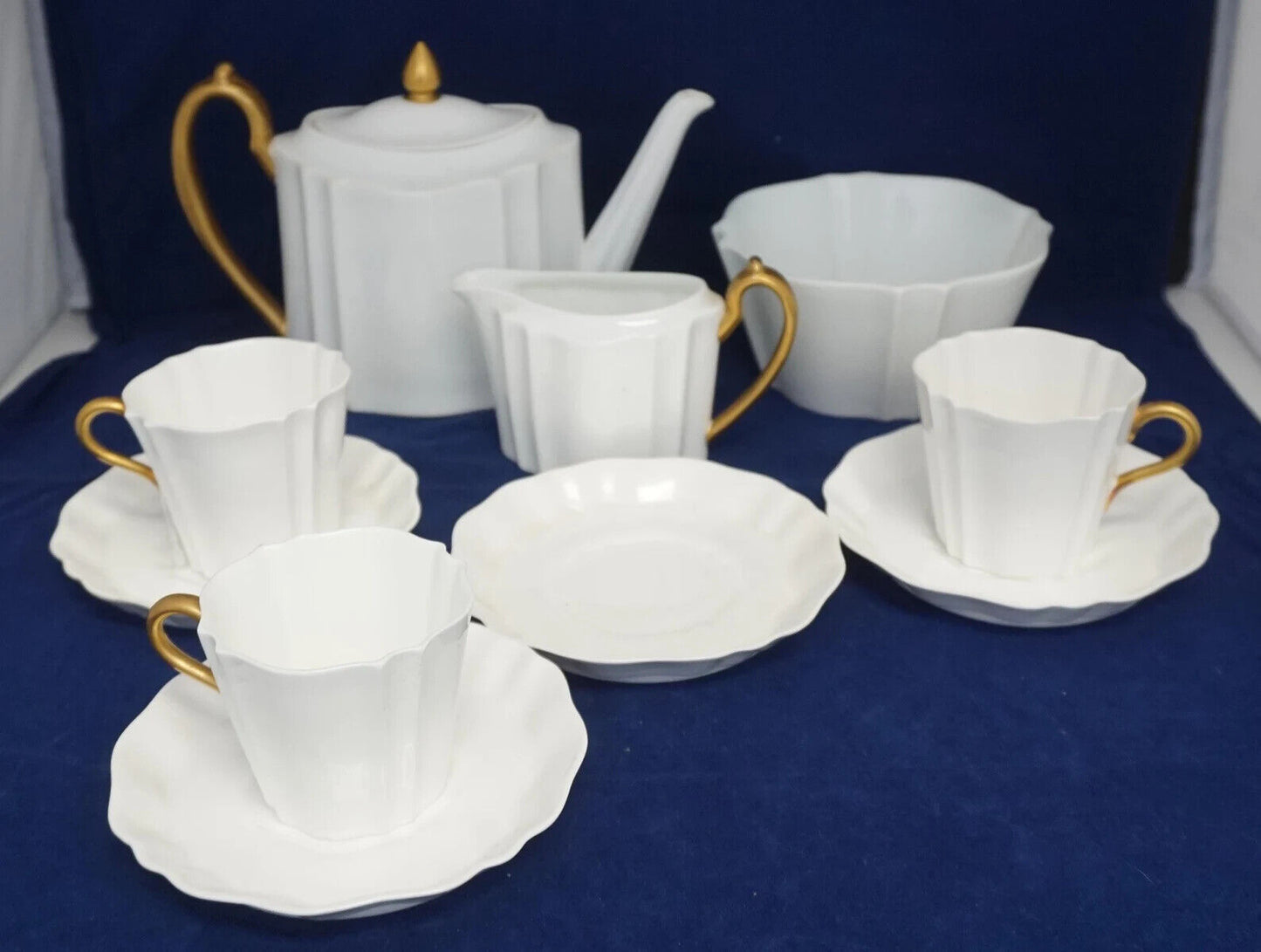 Rare!1900s Wedgwood octagonal scalloped bone china teaset,solid white, gold gilt