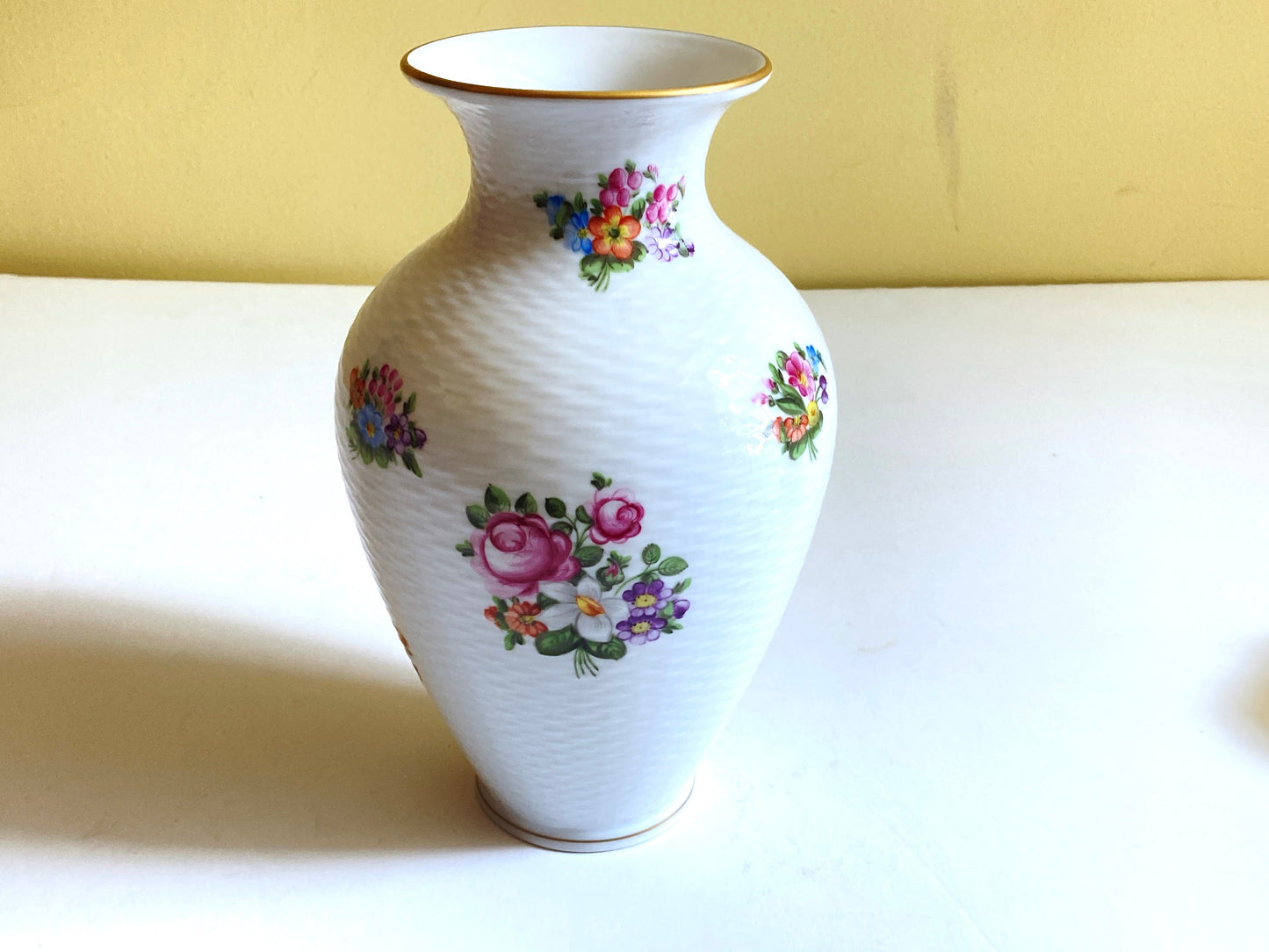 Large Herend "Bunch of Roses" (PBR) vase, No.6962 PBR, 24k accents, 11'' T, ca. 1960s, rare