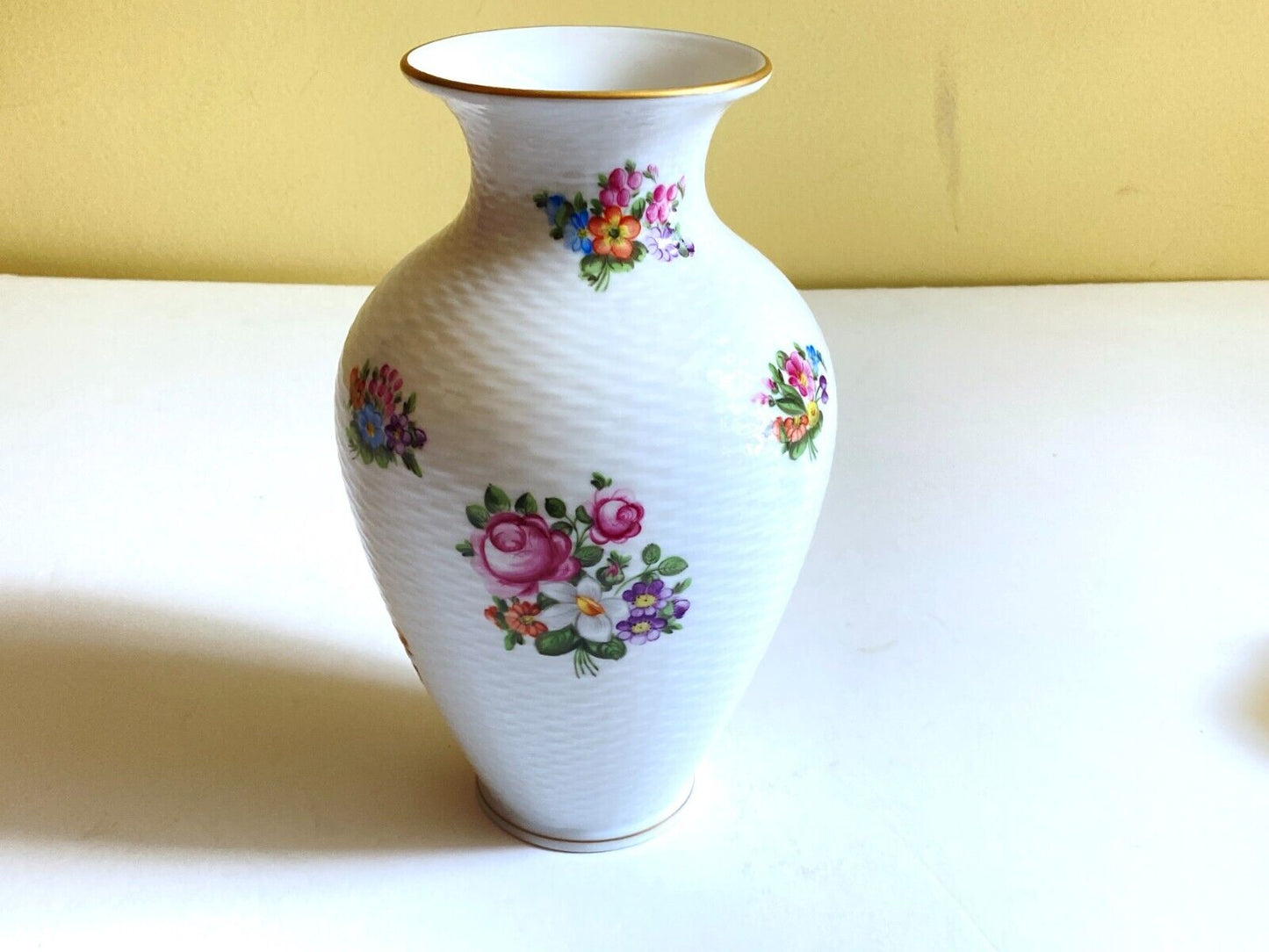 Herend Hungary "Bunch of Roses" (PBR) vase, 24k accents, 11'' T, ca. 1960s, Mint