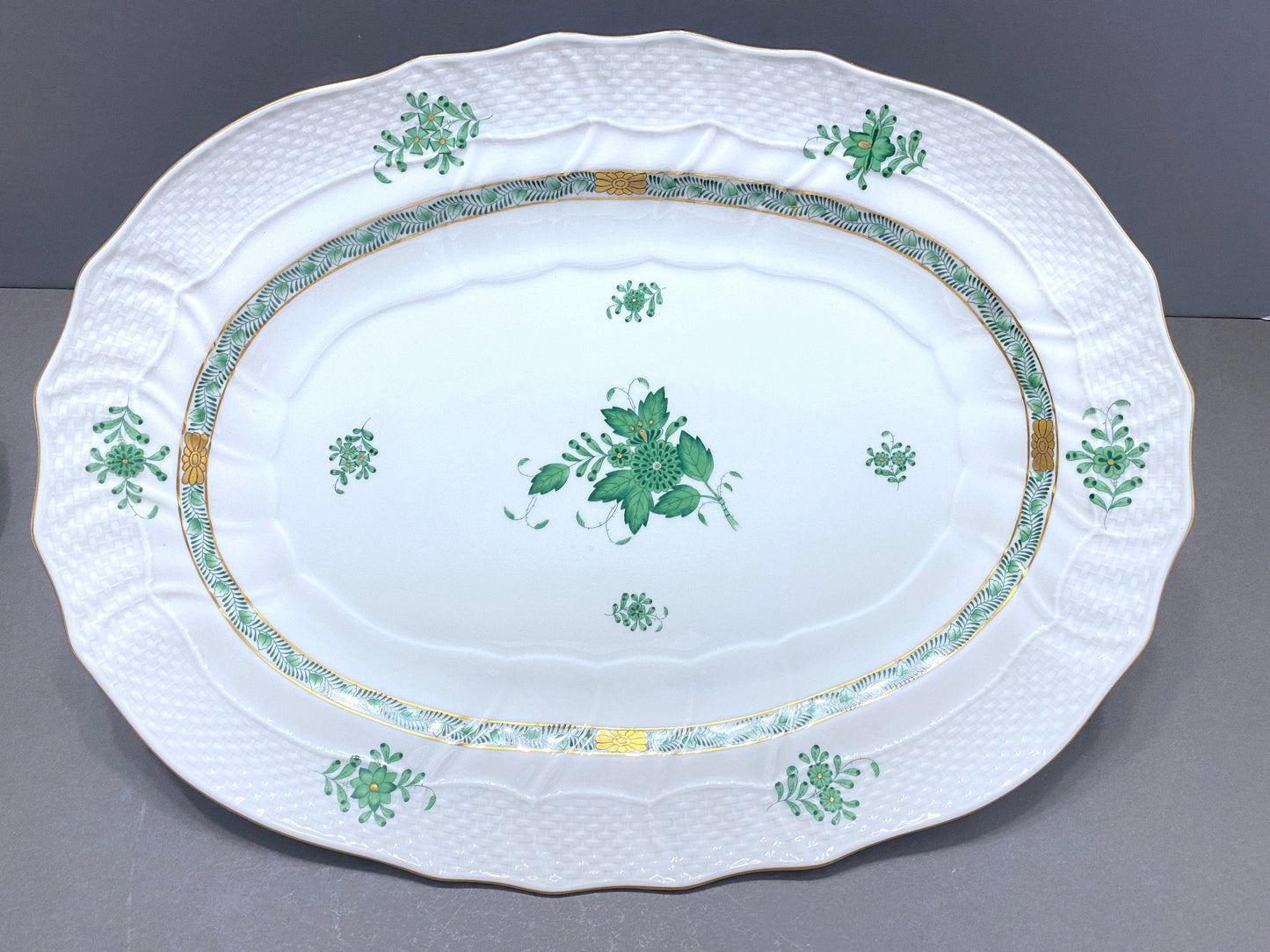 Ca.1930s Herend Chinese Bouquet Apponyi Green oval serving platter/Tray, 15'' X11 '' , excellent condition