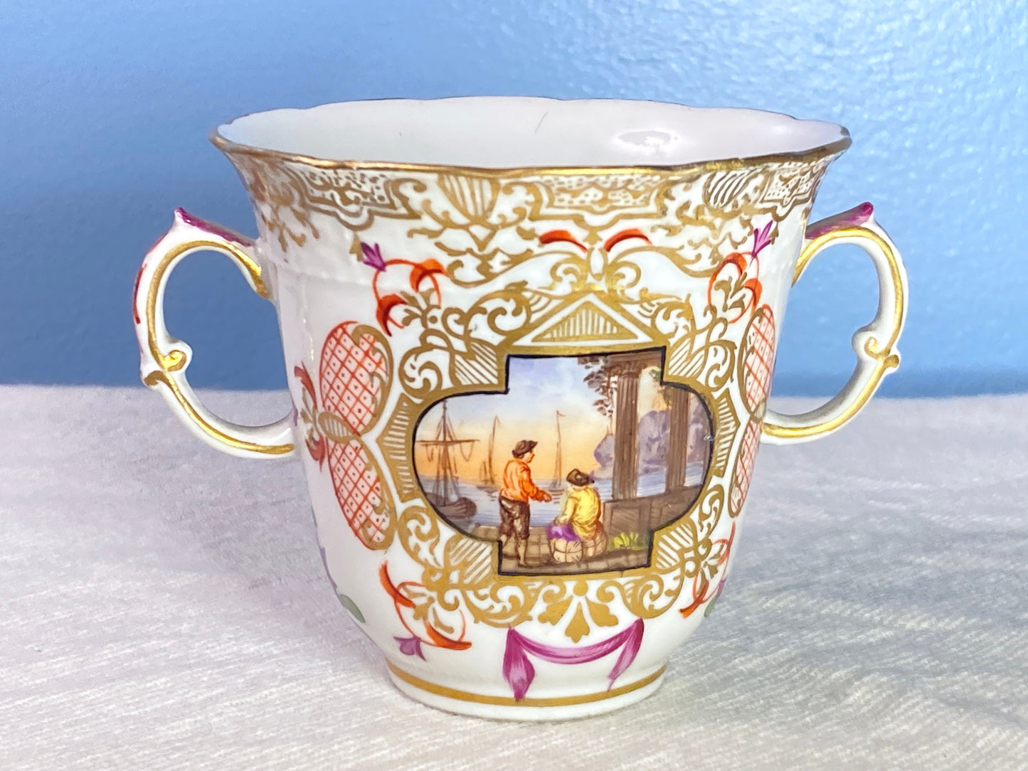 Rare! Meissen Augustus Rex "AR" mark for Helena Wolfsohn Nautical cup and Carl Thieme Quatrefoil saucer, ca.1800s, gold accent