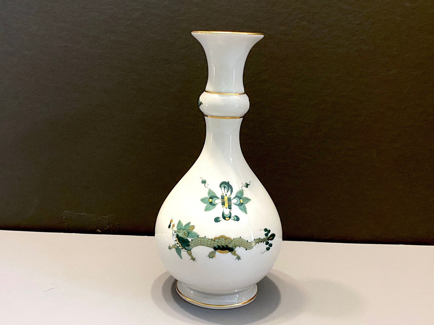 Meissen Reicher Court dragon vase, green dragon and Phoenix motif , gold accent, made in Germany, 1st choice, mint, RARE!