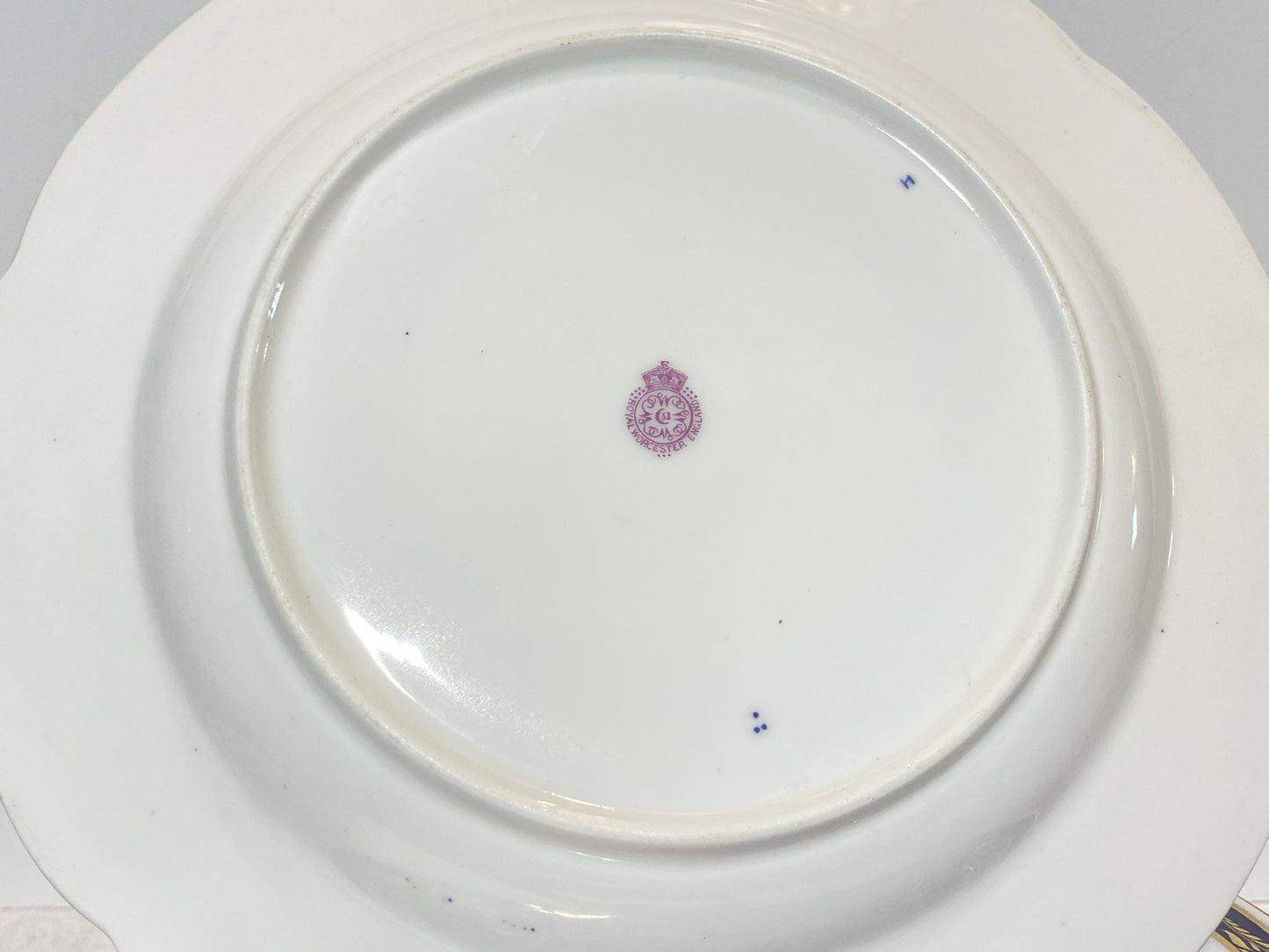 Antique Royal Worcester English Porcelain blue and white "Royal Lily " dinner plate, set of 6, rare scalloped edges,Circa 1906,