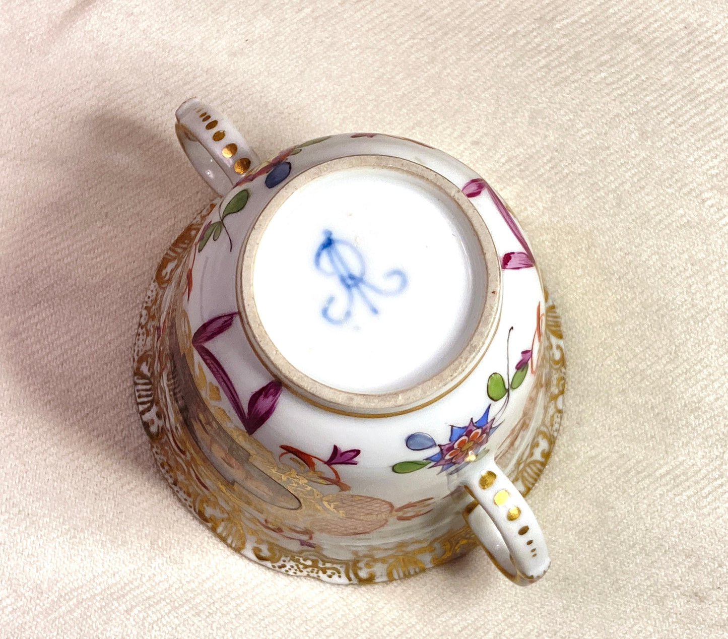 Rare! Meissen Augustus Rex "AR" mark for Helena Wolfsohn Nautical cup and Carl Thieme Quatrefoil saucer, ca.1800s, gold accent