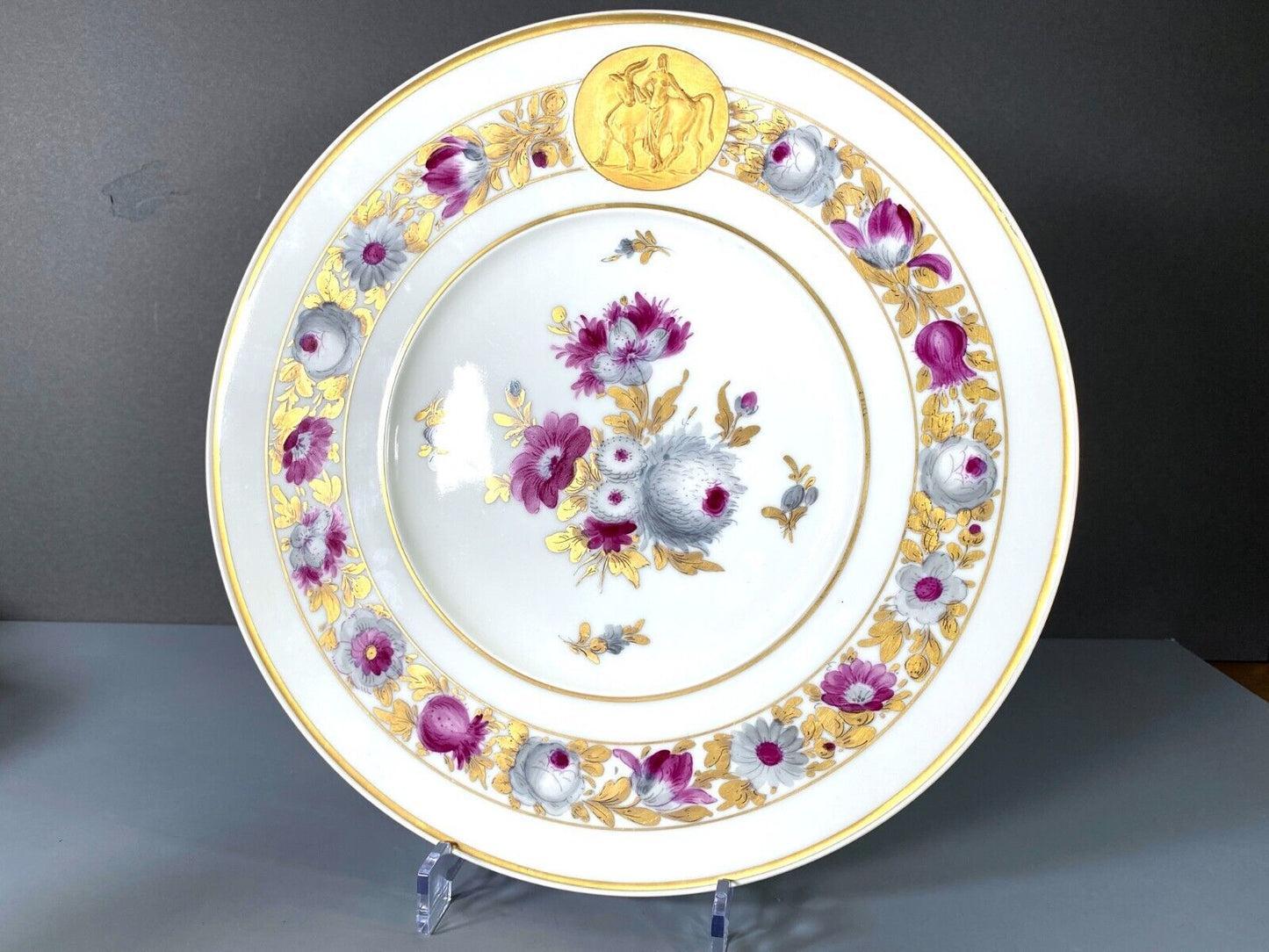 Exquisite KPM Berlin 11.5'' plate, flower painting and ornamental gilding, 1930s