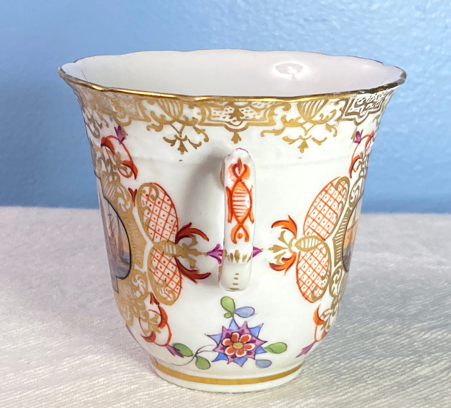 Rare! Meissen Augustus Rex "AR" mark for Helena Wolfsohn Nautical cup and Carl Thieme Quatrefoil saucer, ca.1800s, gold accent